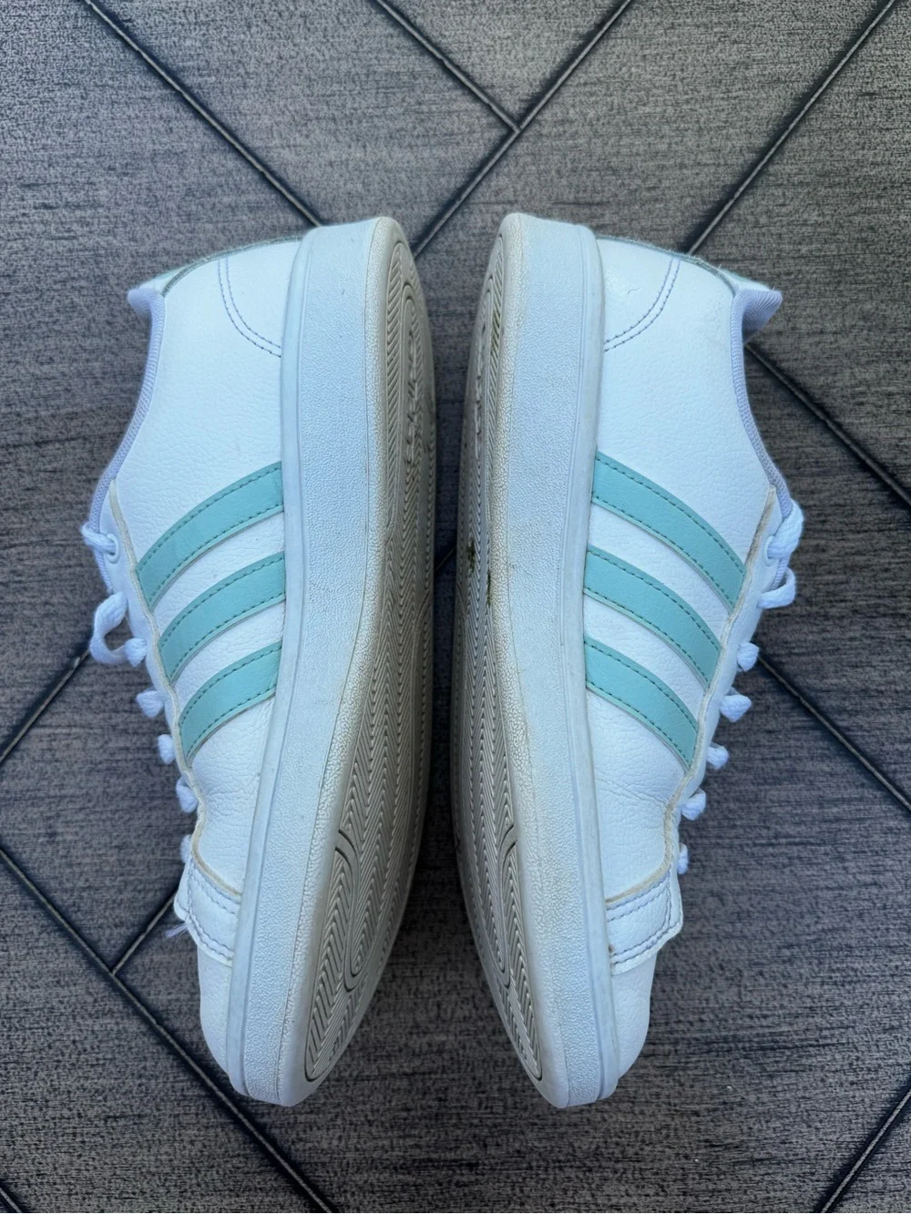 Adidas Grand Court Cloudfoam White Mint Stripe Sneakers Women’s 7